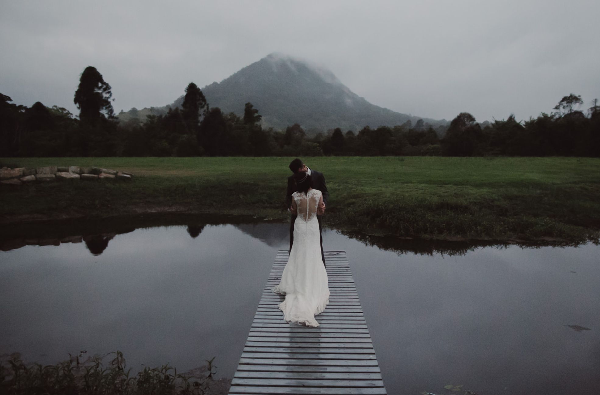 Wedding Photography At Sunshine Coast Lake